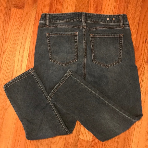 CAbi Dark Wash New Crop Jeans Style #5086 Size 6 - Picture 3 of 7